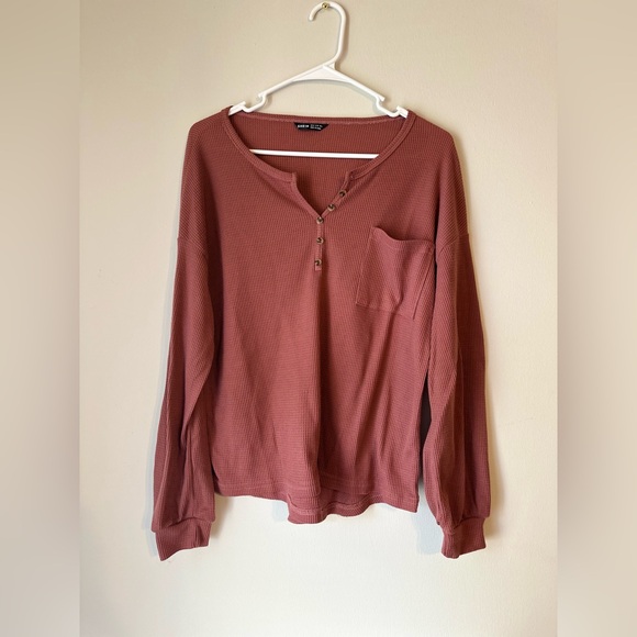 SHEIN Buttoned Henley in Rust - Picture 1 of 1